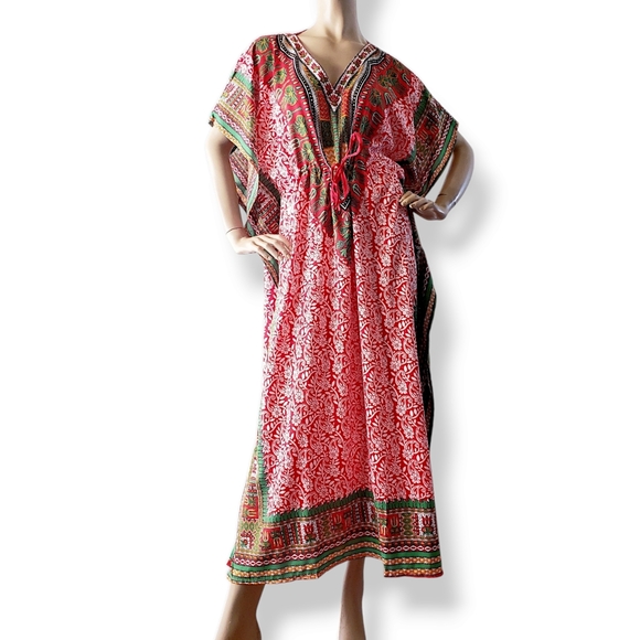 Laddi Red & Green African Dashiki Caftan - Picture 8 of 8
